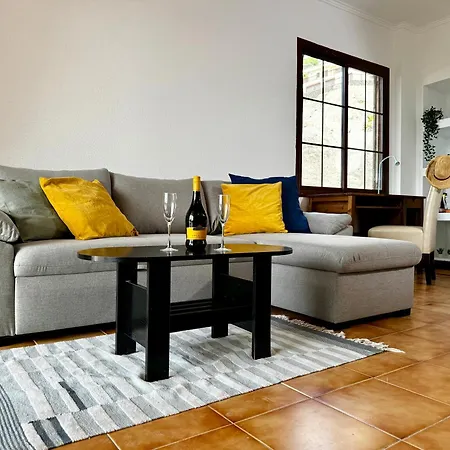 Fabulous Ocean & Cliff View *