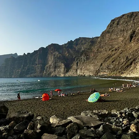 Fabulous Ocean & Cliff View *