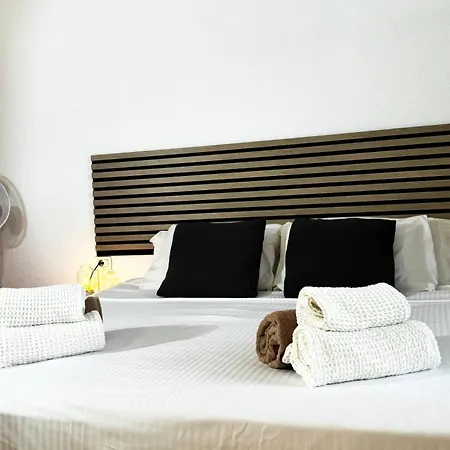 Fabulous Ocean & Cliff View Appartement