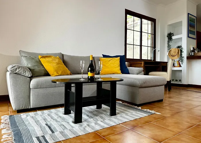 Fabulous Ocean & Cliff View *