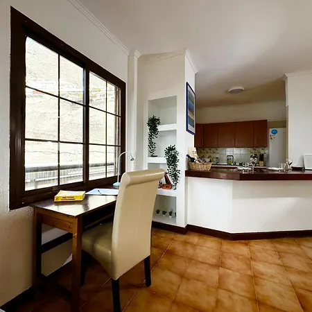 Fabulous Ocean & Cliff View Apartament *