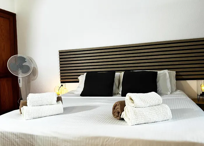 Fabulous Ocean & Cliff View Appartement